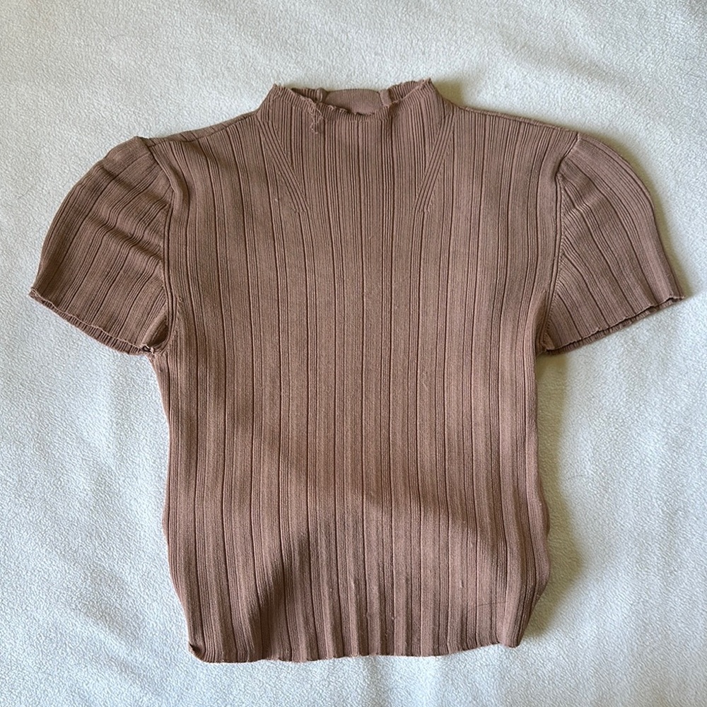 Women's Ribbed Knit Top - Brown